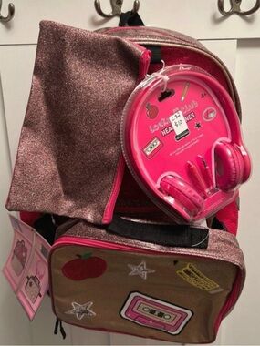🎉🎉🎉Sparkly Pink Kids Backpack with Headphones - Pink Accents